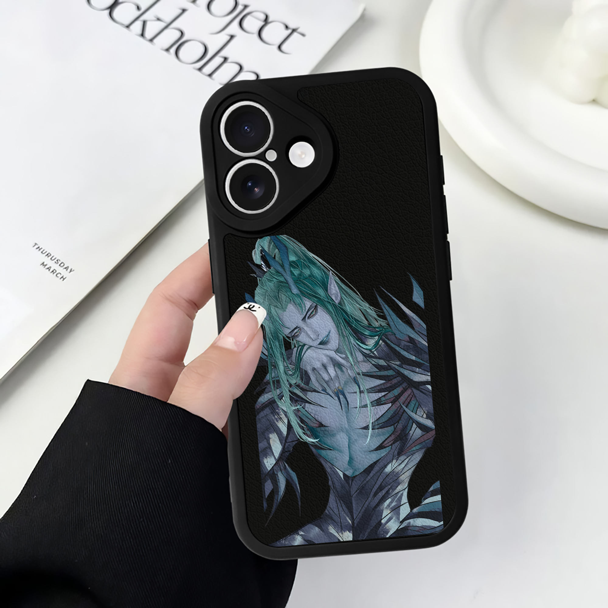 （画像用） Ne Zha 2 ナタ 魔童の大暴れ 【iPhone 16シリーズ対応】シリコンスマホケース（レザー調） 材質：シリコン